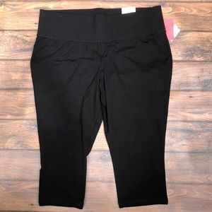 Livi by Lane Bryant Capri Legging